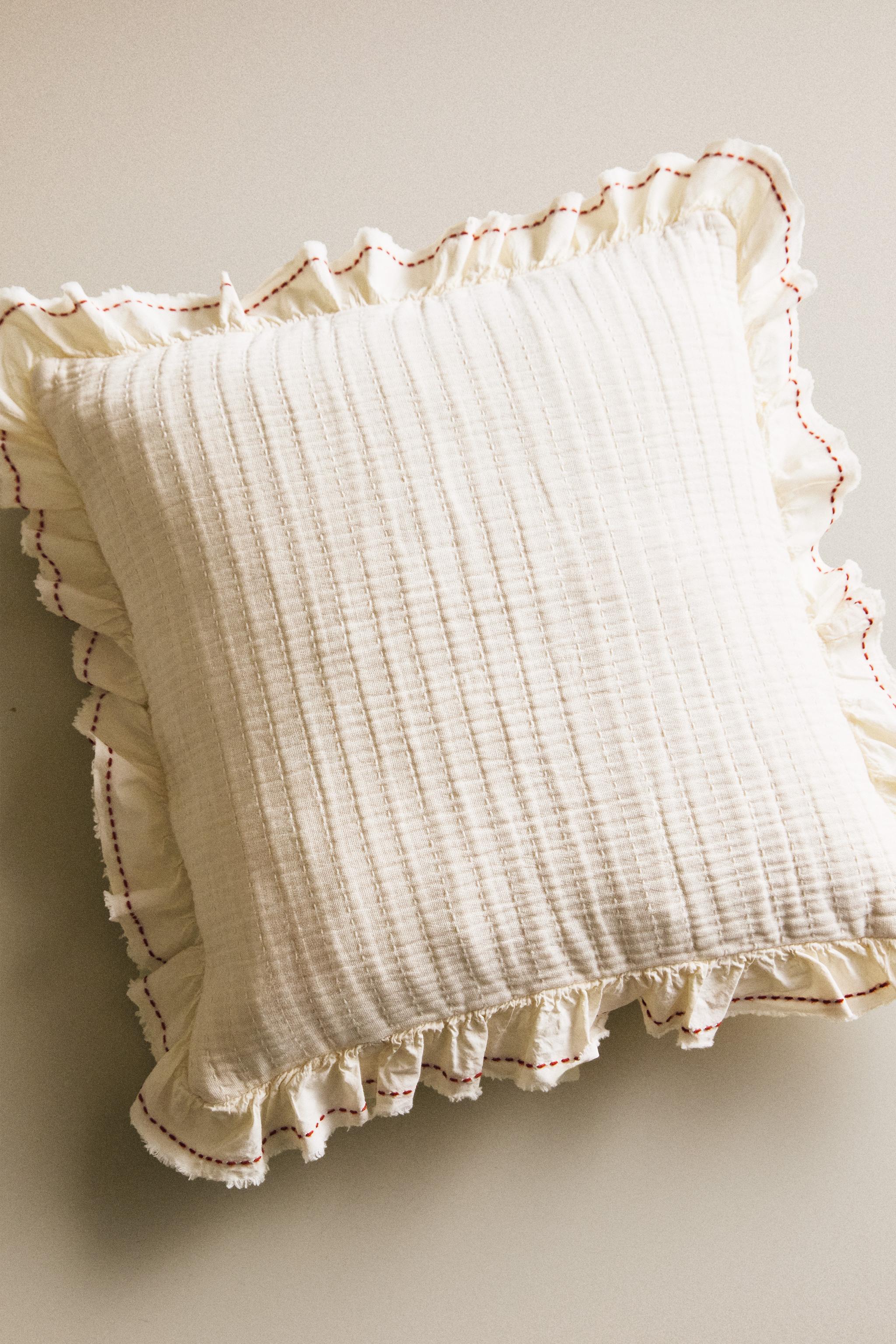 KIDS' TEXTURED RUFFLE THROW PILLOW COVER
